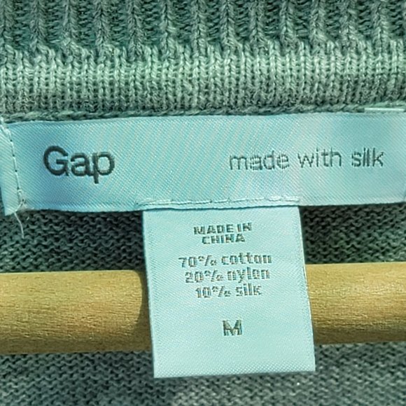 Gap grey button up V-neck sweater made with silk size medium - Picture 5 of 9